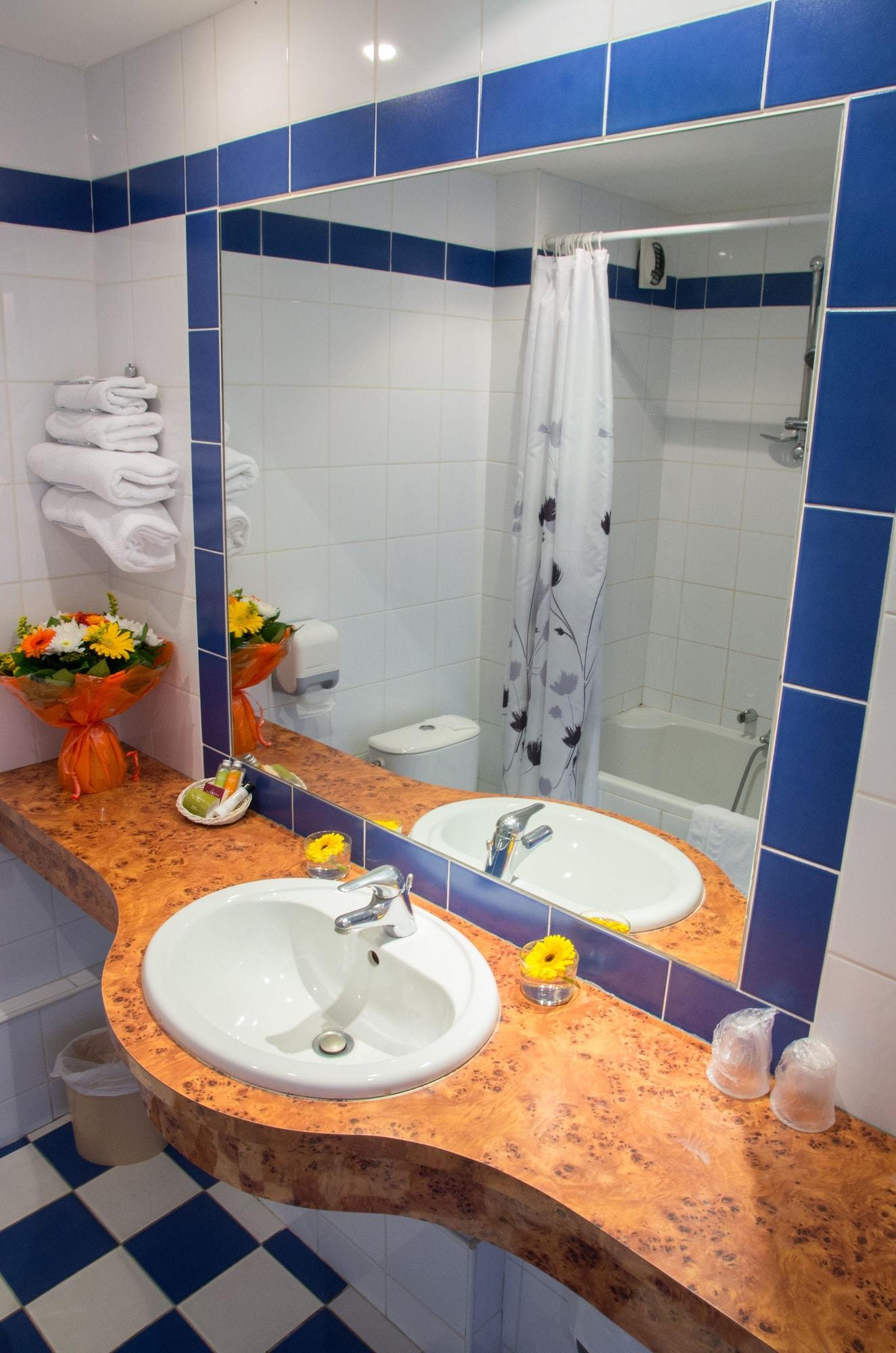 Cit'Hotel Avantici แก็ป ภายนอก รูปภาพ